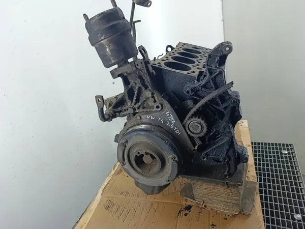 VW T4 2.5 TDI ACV Motorblock & Kolben - Gebraucht image 7