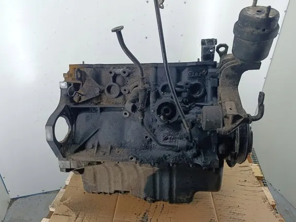 VW T4 2.5 TDI ACV Motorblock & Kolben - Gebraucht image 8