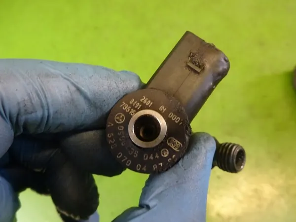 Injektor MERCEDES W163 ML 4.0 CDI 2003 0986435044 A6280700487 image 3