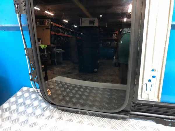 Volvo S90 II Kattoikkuna OEM S90 II SZYBERDACH image 3