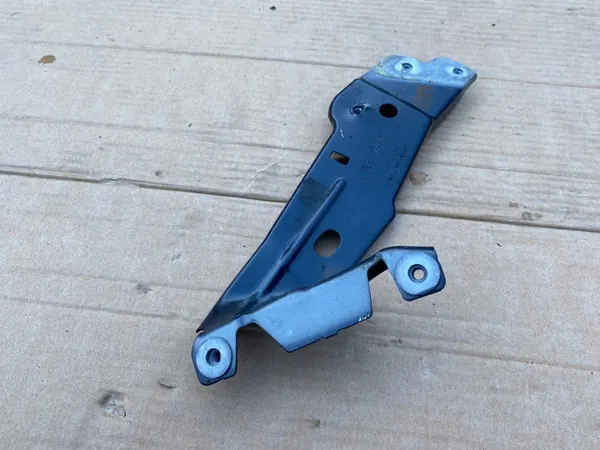 Support d'aile avant droit OEM 82A821136 pour Audi A1 image 4