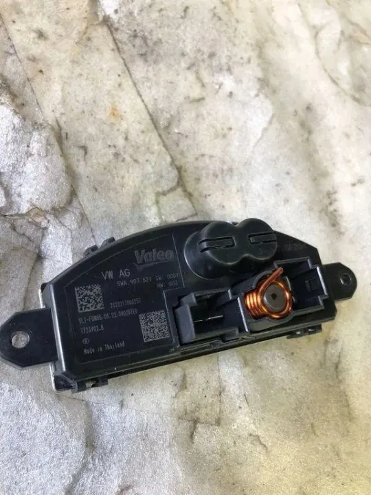 Verwarmingsventilatorrelais OEM 5WA907521 Skoda 1.0L image 3
