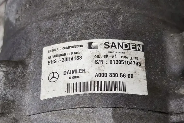Compresor de aire acondicionado MERCEDES-BENZ E T-MODEL A0008305600 image 4