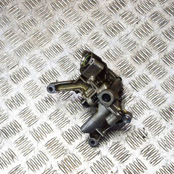 Pompe à huile Audi OEM 06E105AQ pour A6 C7 3.0TFSI image 5