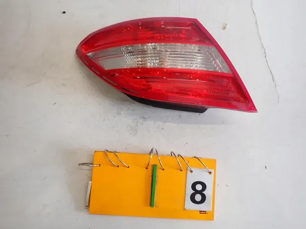 Linker achterlicht MERCEDES C-KLASSE W204 2007-2011 A2048200164 image 2