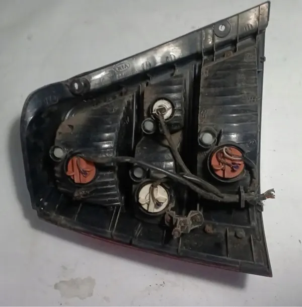 KIA SORENTO I LIFT Luz Trasera Izquierda 924-3E5 image 3