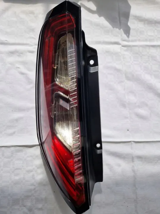 Lámpara trasera izquierda Fiat Punto Evo 20403999 image 3