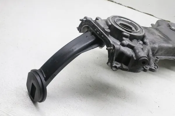 Olje pump Opel Corsa D 1.3 CDTI image 4