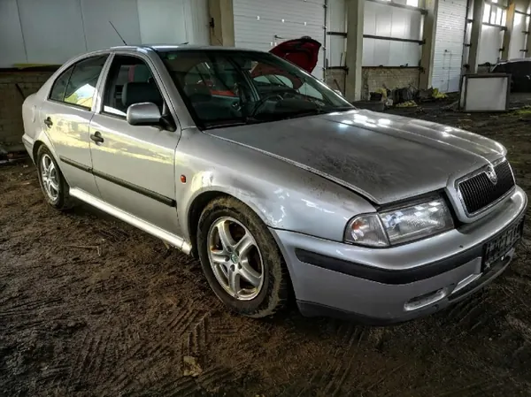 Öljypumppu OEM 06A115105 Skoda Octavia 1.9L image 4