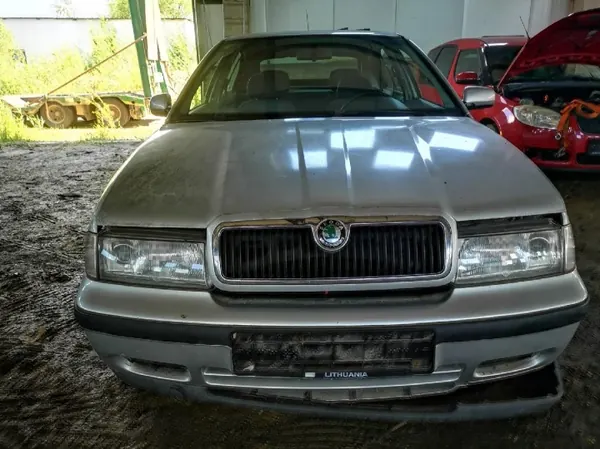 Öljypumppu OEM 06A115105 Skoda Octavia 1.9L image 5