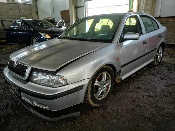 Öljypumppu OEM 06A115105 Skoda Octavia 1.9L image 6