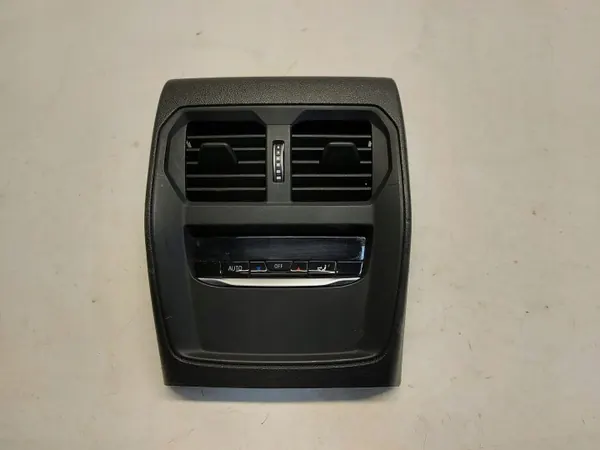 Grille de ventilation arrière BMW M4 G82 OEM 6806816 image 2