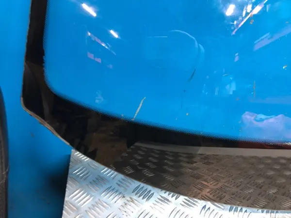 W210 Frontscheibe OEM - Blaue Tönung Gebraucht image 3