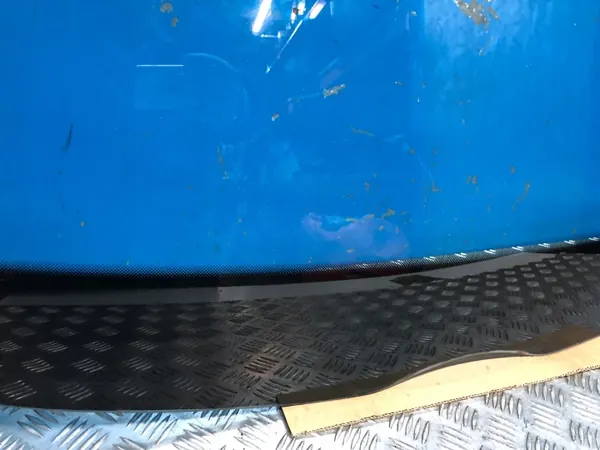 W210 Frontscheibe OEM - Blaue Tönung Gebraucht image 4