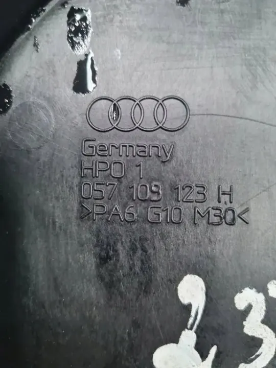 Couvercle de courroie de distribution OEM 057103123H Audi image 3
