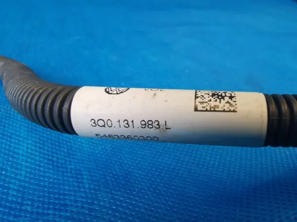 OEM 3Q0131983L AdBlue-letku Takaosa VW Passat B8 image 7