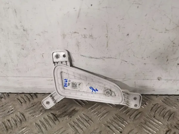 Hyundai Kona Frontstoßstangen-Reflektor OEM FBZ13283 image 3