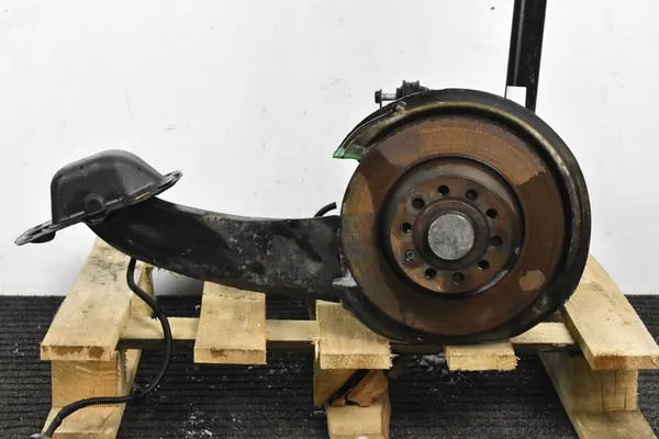 Mozzo sterzante posteriore sinistro Audi Q3 8U Tiguan 5N image 2