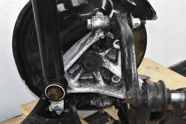 Mozzo sterzante posteriore sinistro Audi Q3 8U Tiguan 5N image 5