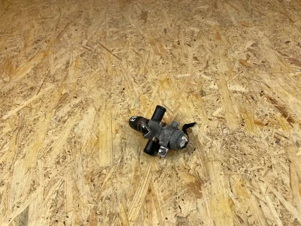 Vattenvärmarventil OEM A2059063401 för Mercedes W205 image 3