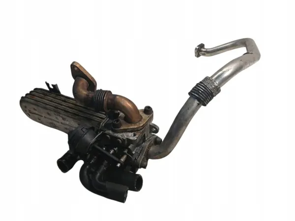Refrigerador EGR usado OEM 03G131313J para VW Touran image 4