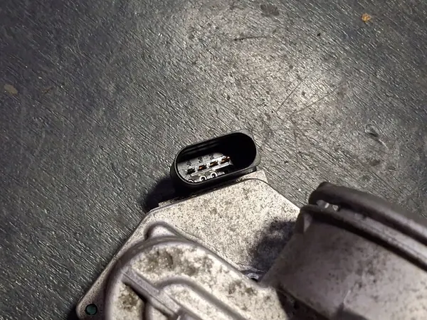 Audi A4 B7 2.0 TDI Klep A2C59511698 image 4