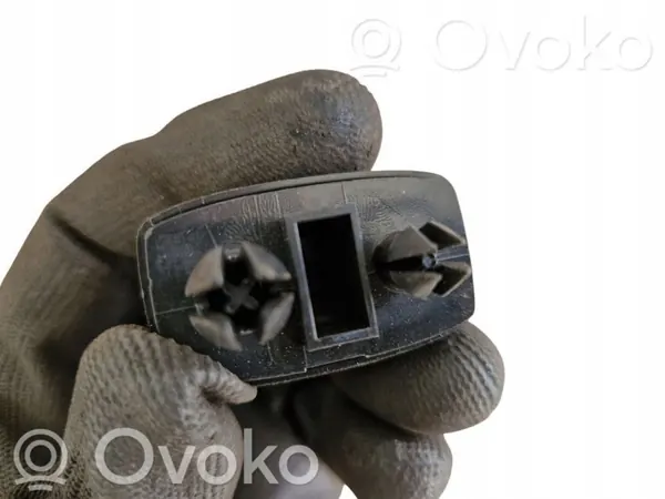 Clip Visor Cupra Leon OEM VIJ68085 - Usado image 7