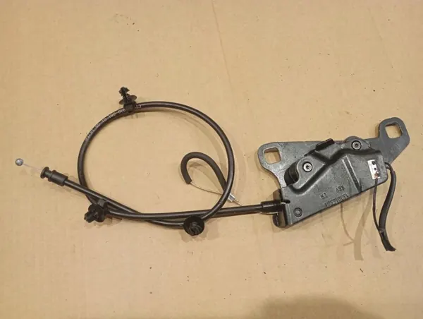 Katto lukko vasen OEM 133067102 Opel Astra H Cabriolle image 4