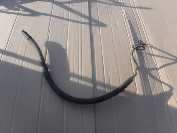 Servostyrningsslang Audi 2.8 V6 OEM 8D1422893M image 2