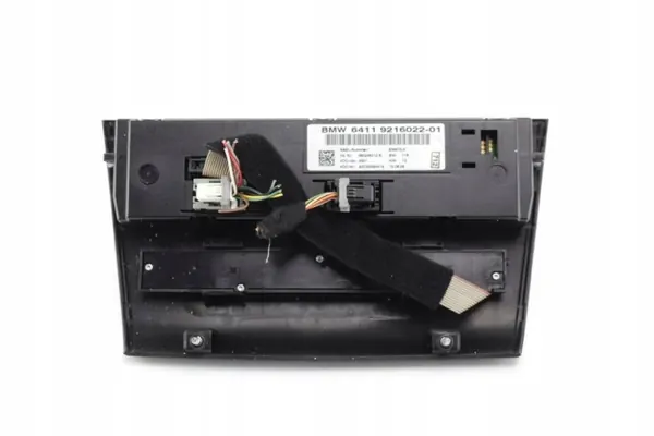 BMW E87 Airco Paneel OEM 9216022-01 - Gebruikt image 4