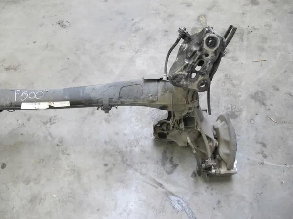 FIAT 600 Hinterachsschwinge OEM FIAT 600 TYLNA BELKA image 4