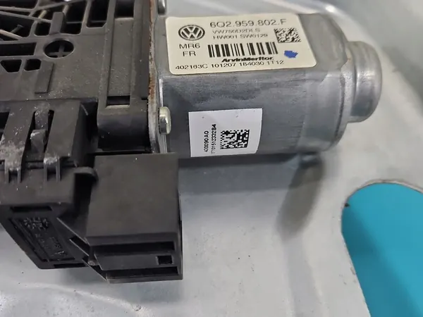 Elevador de Janela Frontal Esquerdo VW Transporter T5 OEM 6Q2959802F image 4