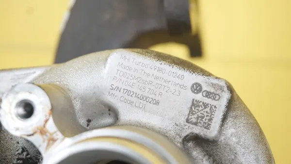 A3 8V LEON GOLF 1.4 TFSI Turboaggregat 04E145704R image 6