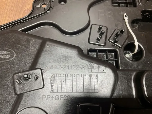 Aislamiento de Puerta Land Rover OEM M8A2-21122-A image 3