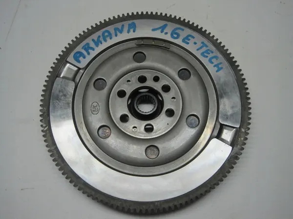 Volante RENAULT ARKANA 1.6 E-TECH image 3