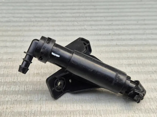 KIA SORENTO III 15- Rechter Spuitmond 98672C5000 image 4