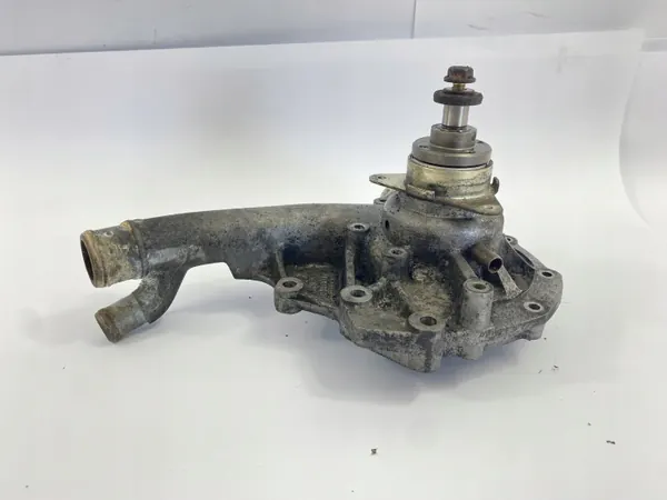 Vesipumppu OEM 1022011001 Mercedes M102 moottorille image 3