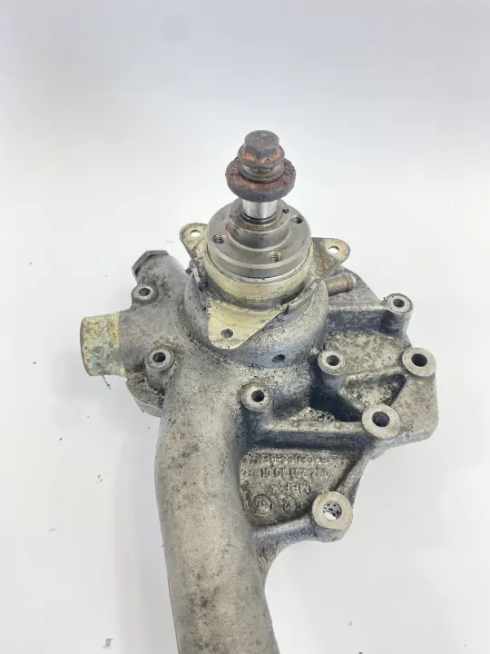 Vesipumppu OEM 1022011001 Mercedes M102 moottorille image 9