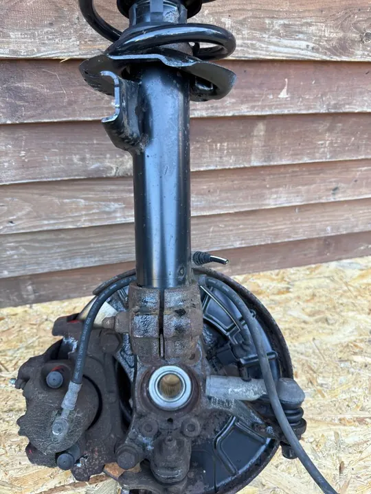 VW TIGUAN 15r McPherson Destro Anteriore Snodo 5N0413031AA image 10