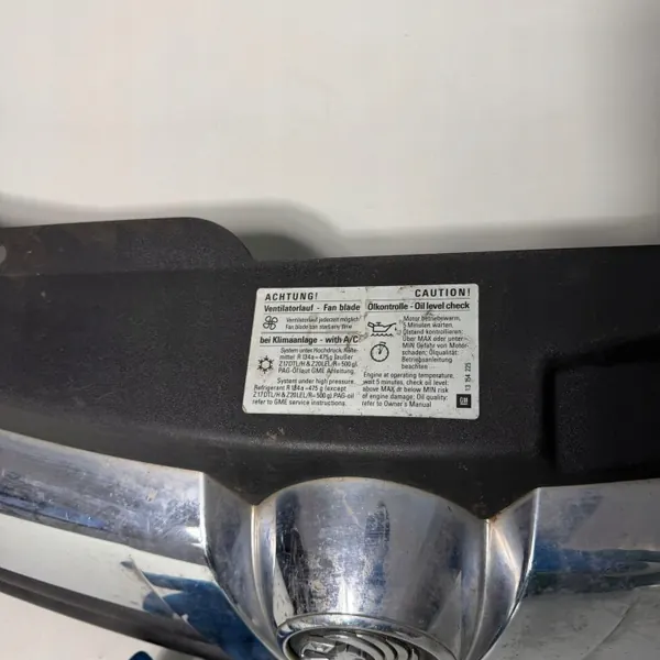 Opel Astra H Kühlergrill OEM JPF13108471 image 6