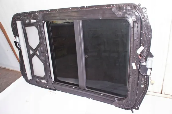 UF321 Audi A6 C7 Taklucka OEM 4G9877041B 8V3959591 image 4
