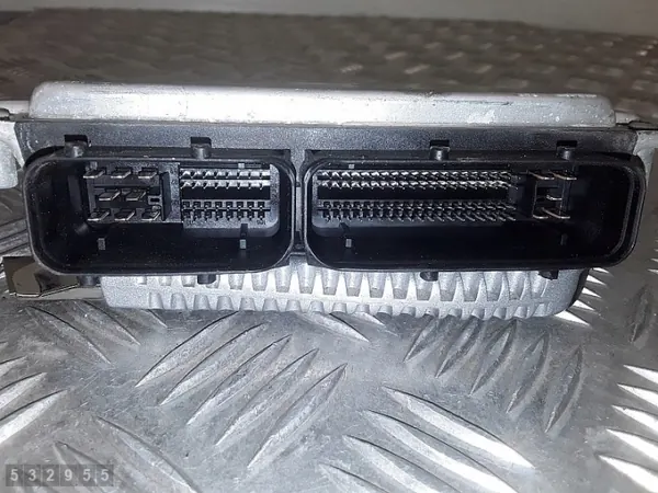 2001 Audi A3 ECU 1900TDI 0281010670 image 3