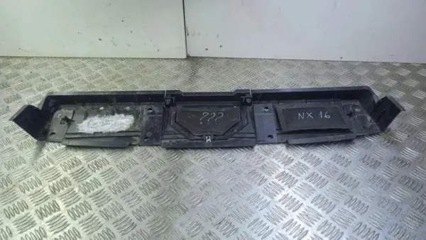 Lexus NX achterbumper onderbodemschild OEM 5076878010 image 3