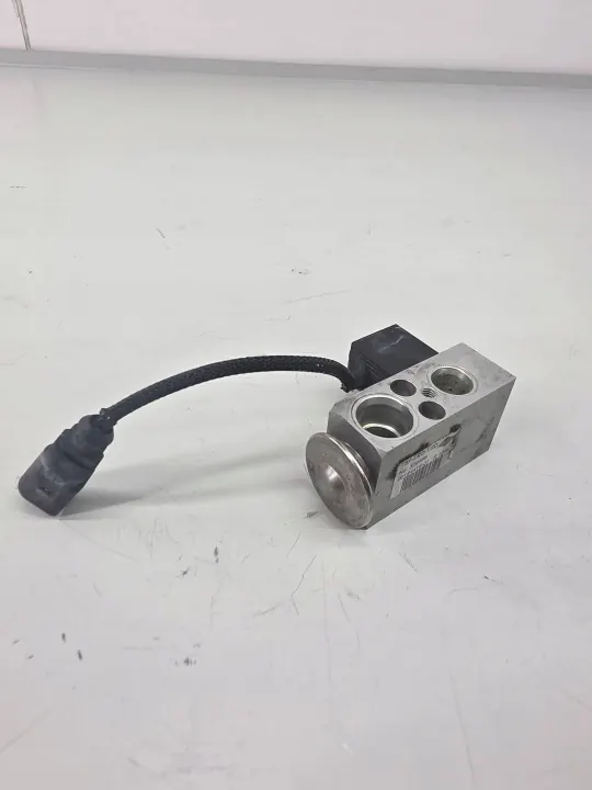 Soupape d'expansion climatisation Porsche Panamera OEM 0018441601 image 2