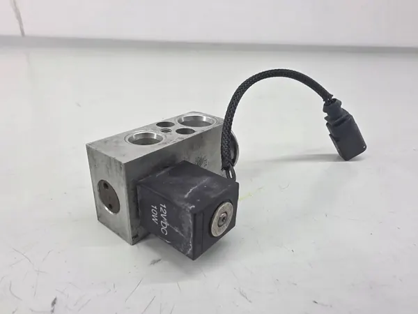 Soupape d'expansion climatisation Porsche Panamera OEM 0018441601 image 3
