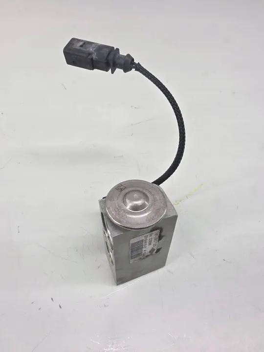 Soupape d'expansion climatisation Porsche Panamera OEM 0018441601 image 5