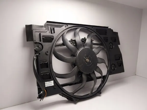 Ventilador do radiador BMW E39 OEM 6921397 - Usado image 3
