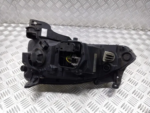 Oikea Etuvalo Opel Corsa C 13100536GT image 4