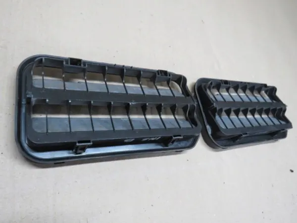 Grille de ventilation arrière gauche OEM 13588034 Camaro VI image 6