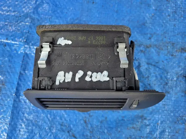 OEM 13228916 höger ventilationsgall för Opel Astra H image 3